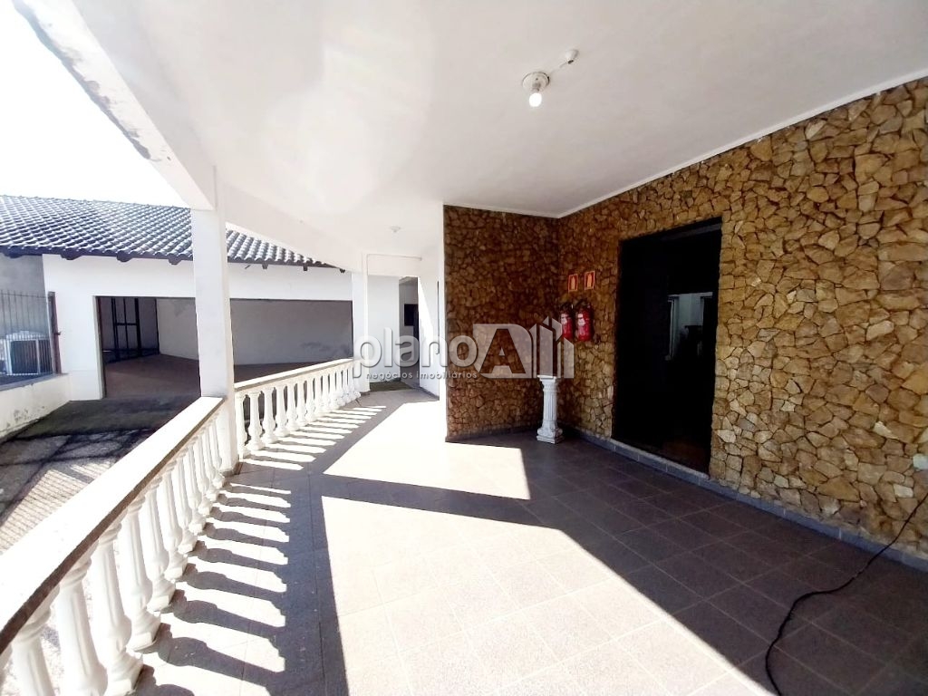 Casa comercial com 200m² para alugar no parque espírito sant