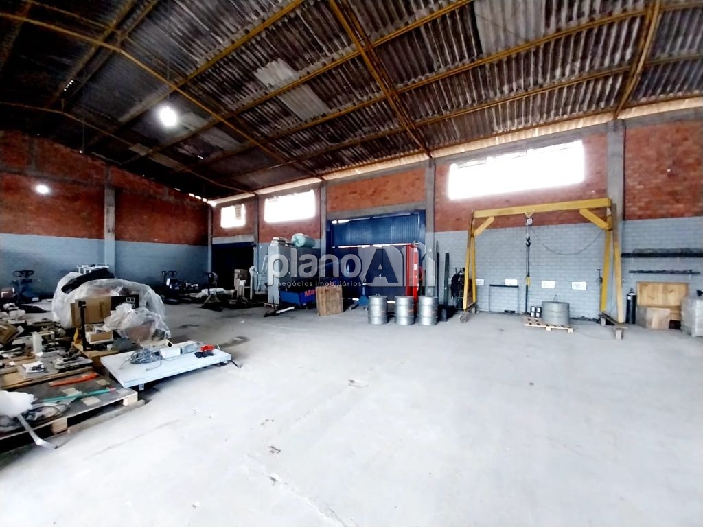 Locação de comercial / galpão na cidade de gravataí