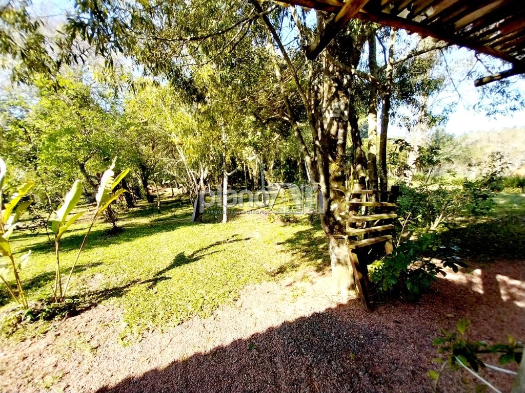 Venda de Casas / Chácara na cidade de Gravataí