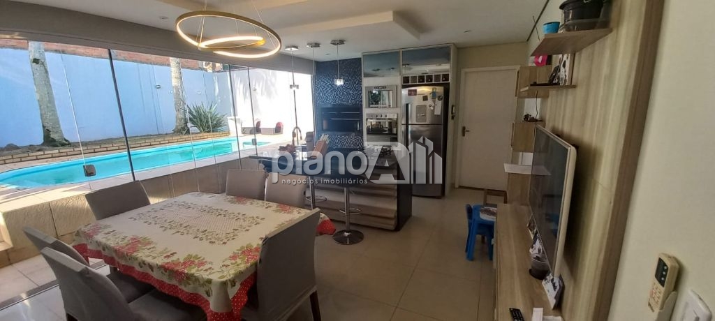 Venda de Casas / Padrão na cidade de Gravataí