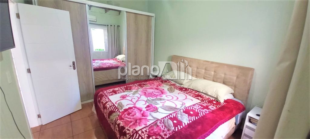 Venda de Casas / Padrão na cidade de Gravataí