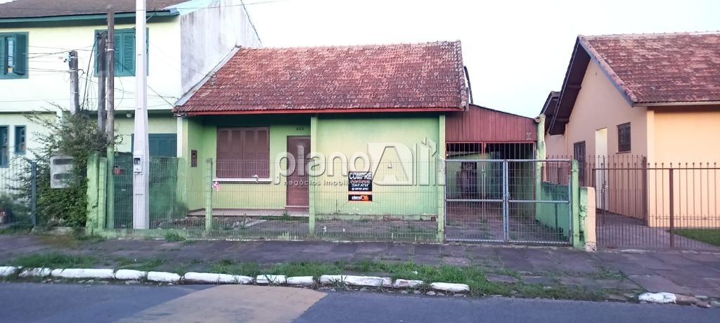 Venda de Casas / Padrão na cidade de Gravataí