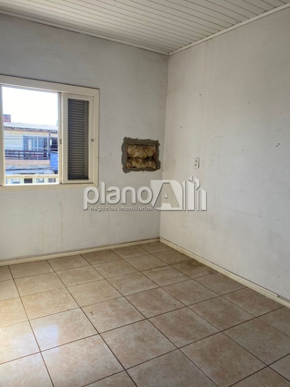 Venda de Casas / Padrão na cidade de Gravataí