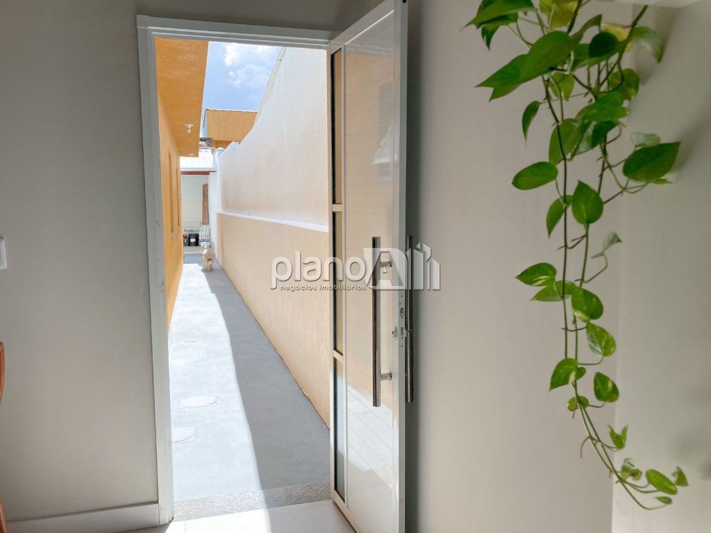 Venda de Casas / Padrão na cidade de Gravataí