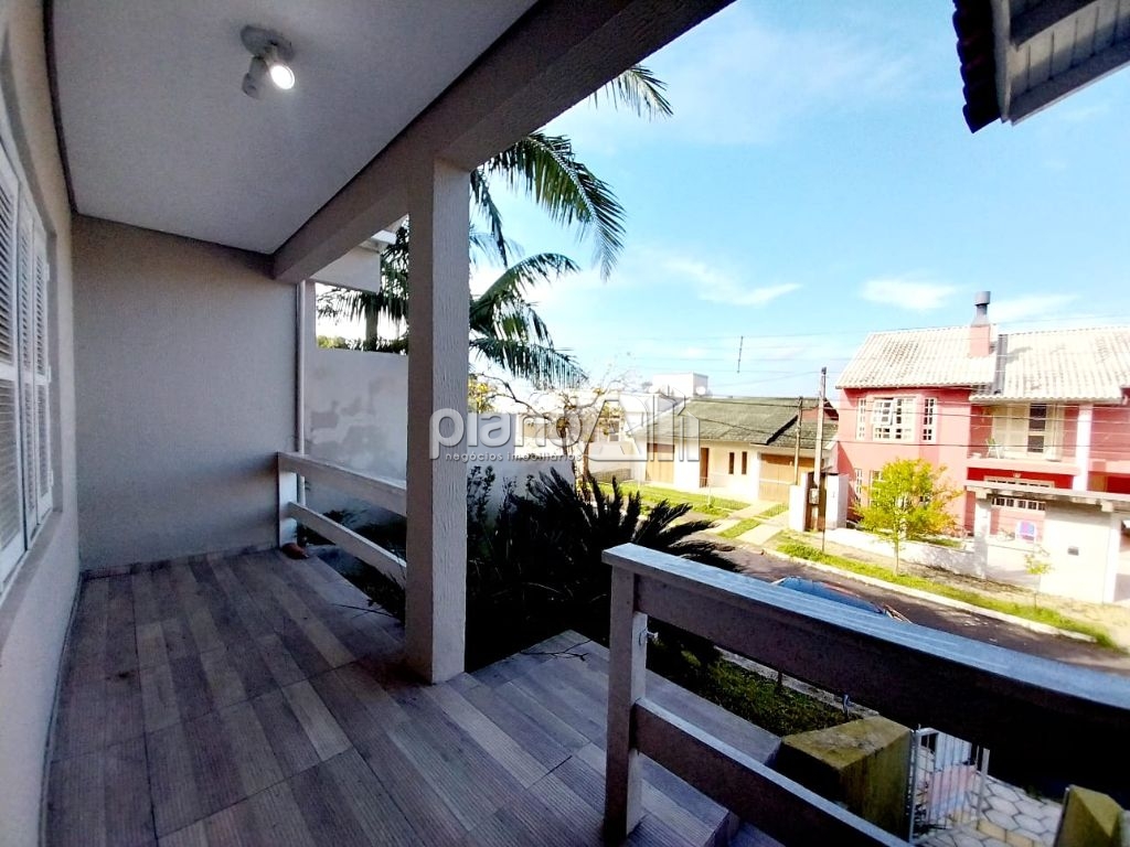 Venda de Casas / Comercial na cidade de Gravataí