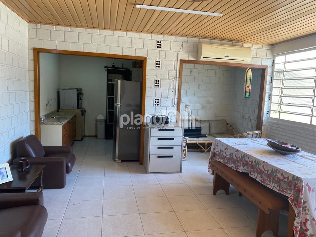 Venda de Casas / Padrão na cidade de Gravataí