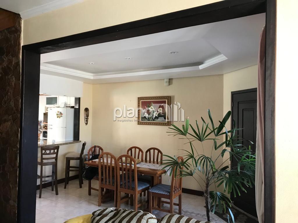 Venda de Casas / Padrão na cidade de Gravataí