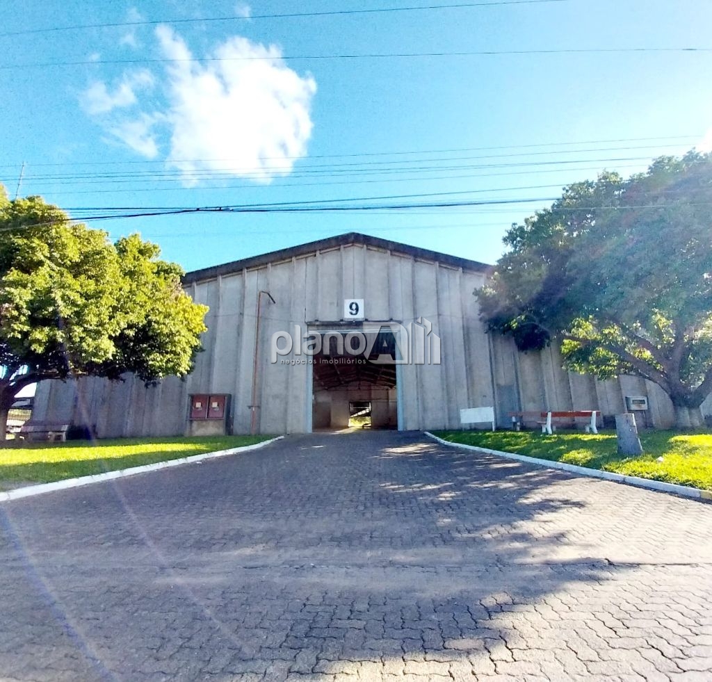 Locação de Comercial / Galpão na cidade de Gravataí
