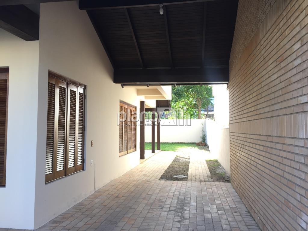 Venda de Casas / Padrão na cidade de Gravataí