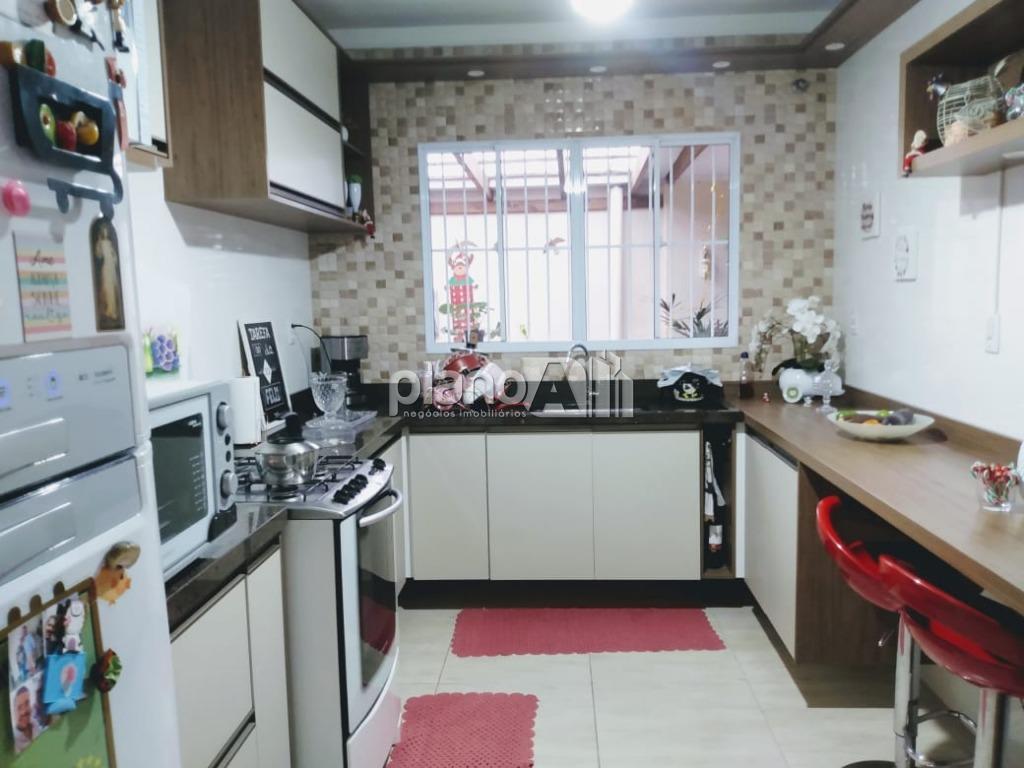 Venda de Casas / Padrão na cidade de Gravataí