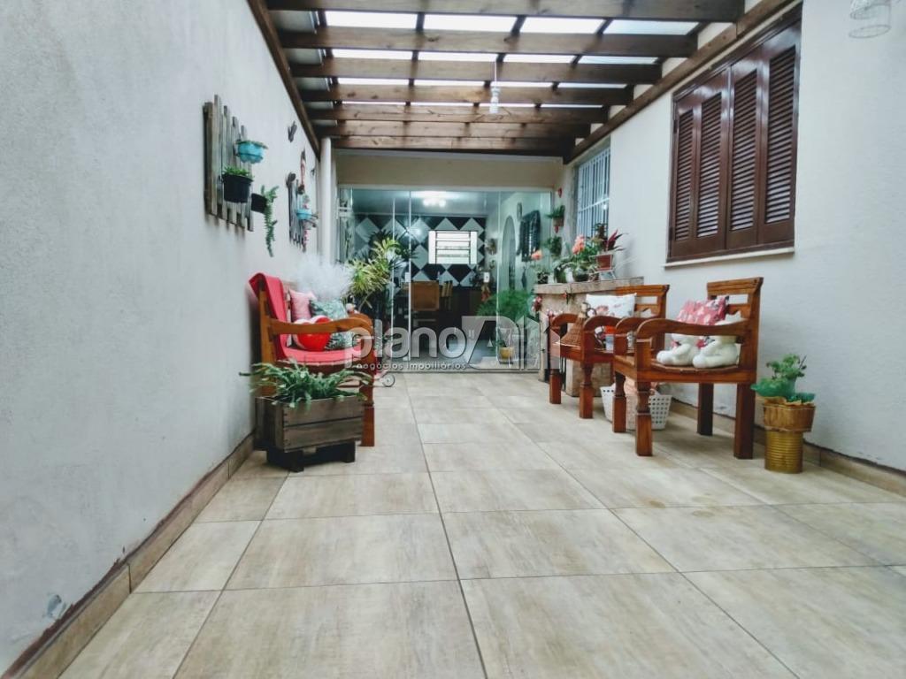 Venda de Casas / Padrão na cidade de Gravataí