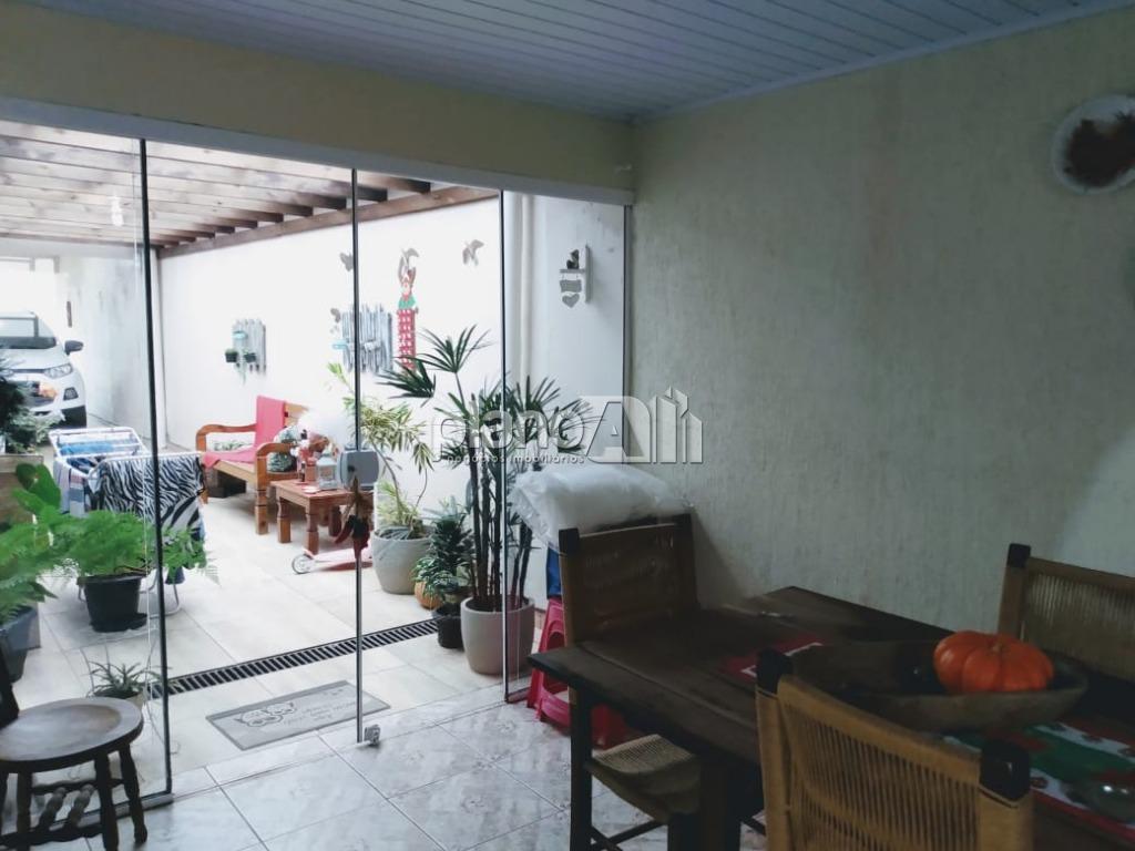 Venda de Casas / Padrão na cidade de Gravataí