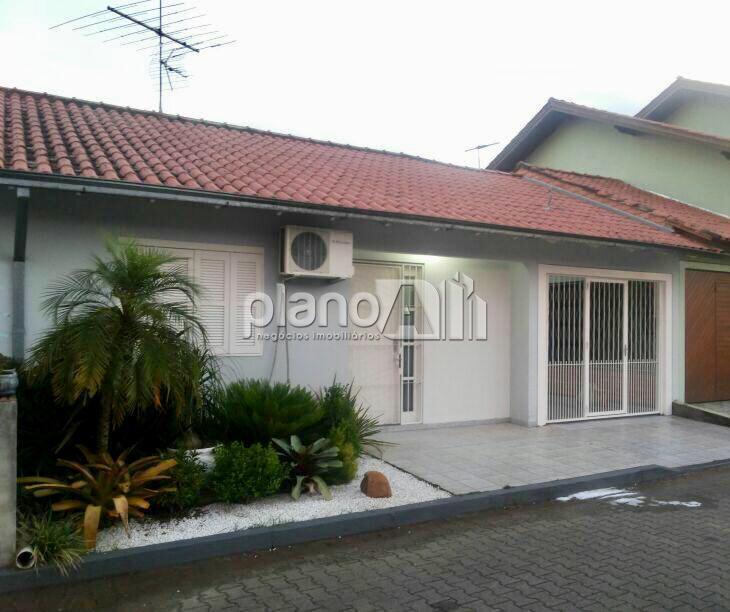 Venda de Casas / Padrão na cidade de Gravataí