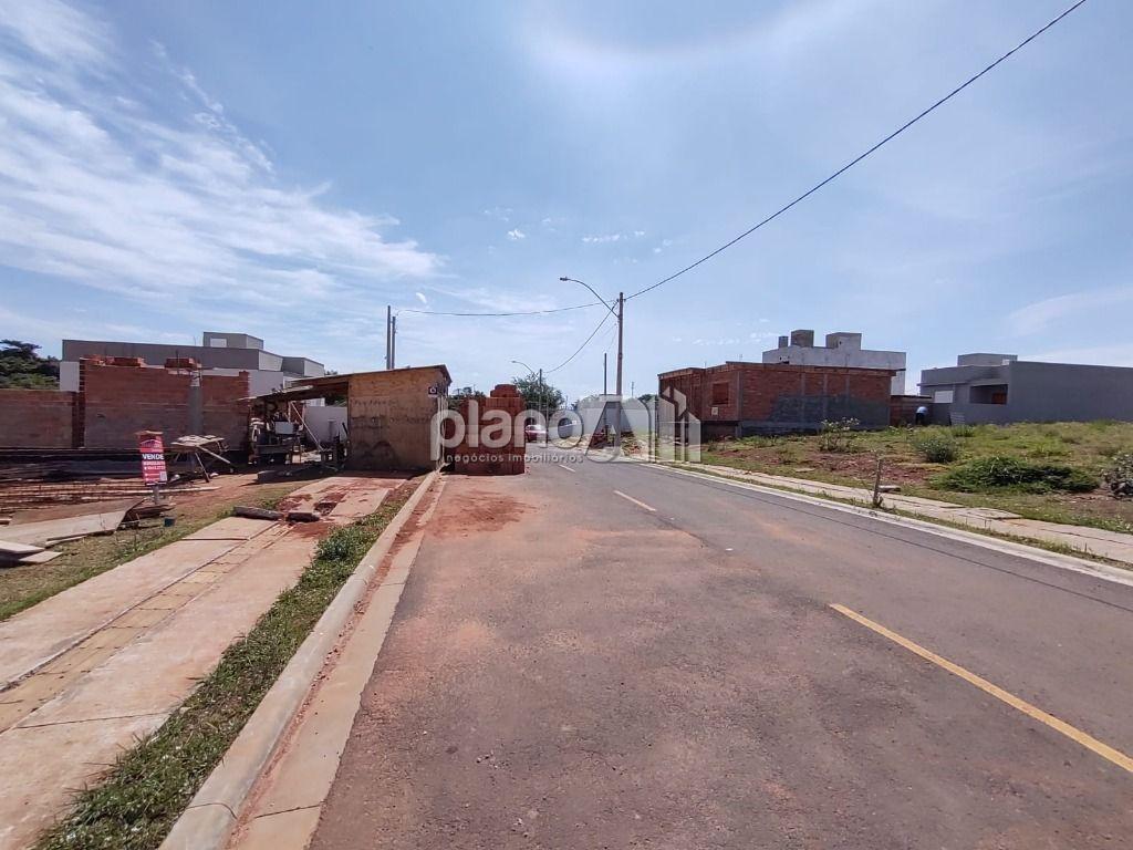 Venda de Terreno / Padrão na cidade de Gravataí