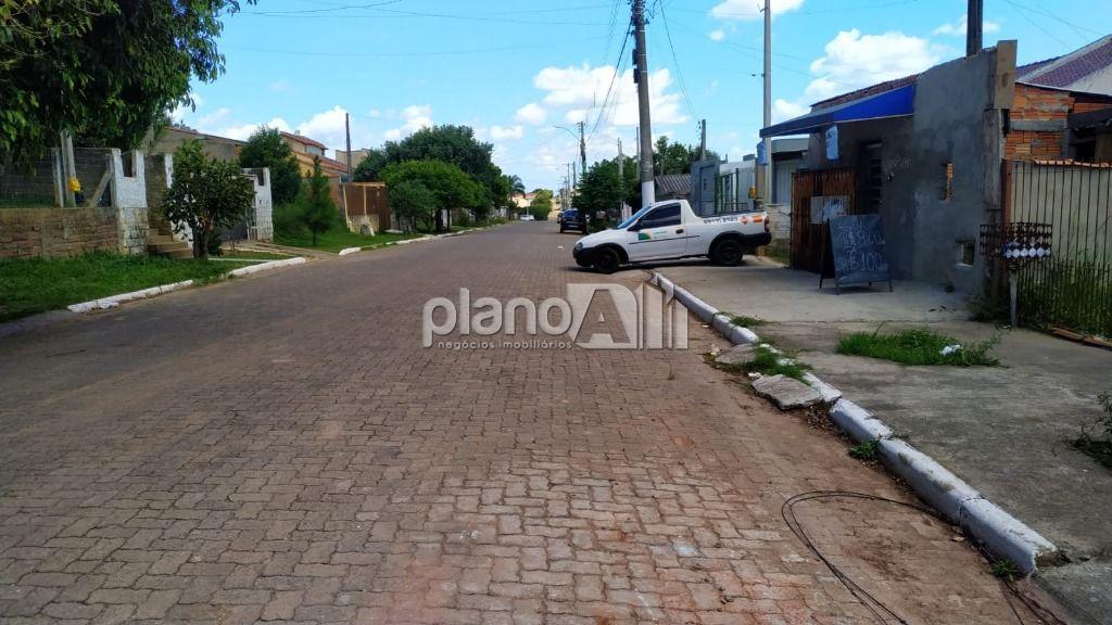 Venda de Terreno / Padrão na cidade de Gravataí
