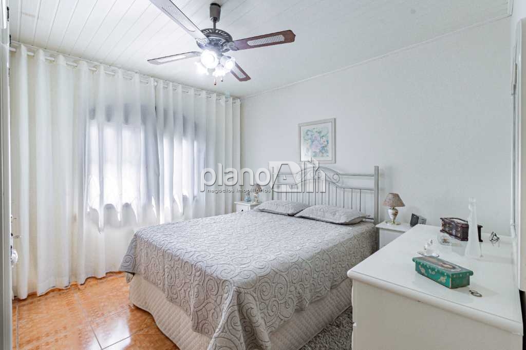Venda de Casas / Padrão na cidade de Gravataí