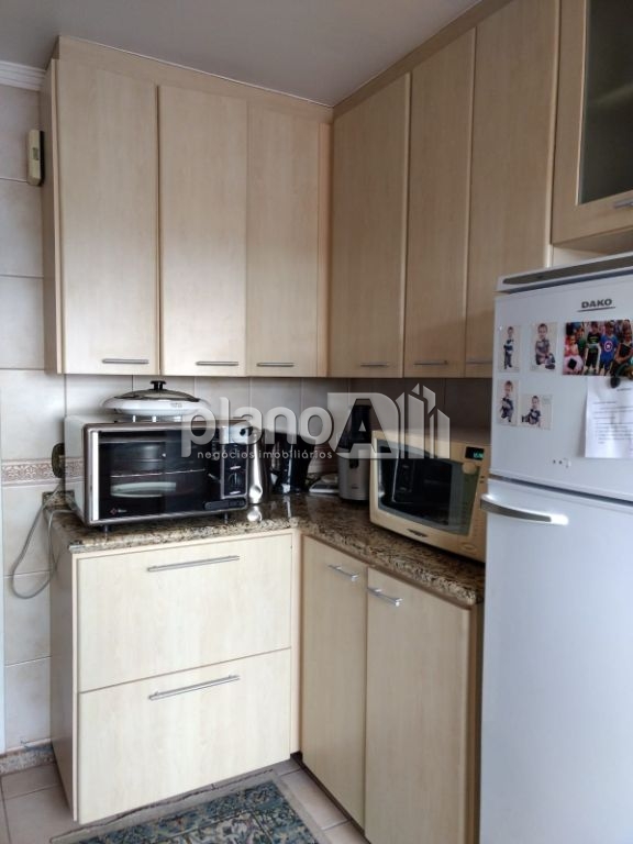 Venda de apartamentos / padrão na cidade de gravataí