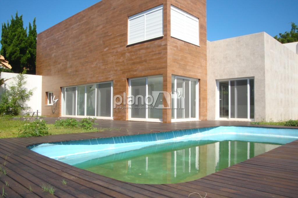 Venda de Casas / Padrão na cidade de Gravataí