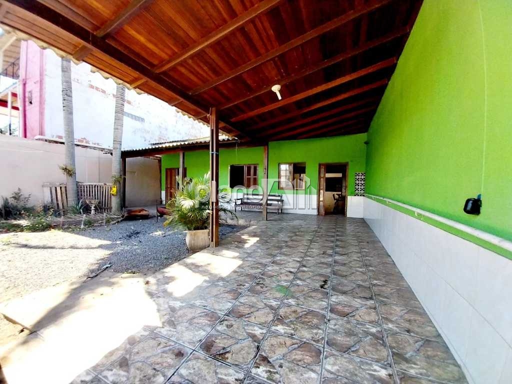 Venda de Casas / Padrão na cidade de Gravataí