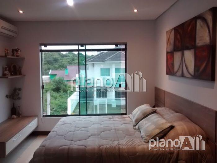 Venda de casas / padrão na cidade de cachoeirinha