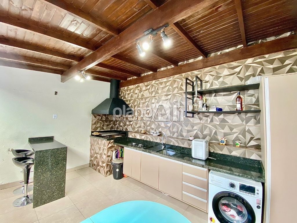Venda de Casas / Padrão na cidade de Gravataí