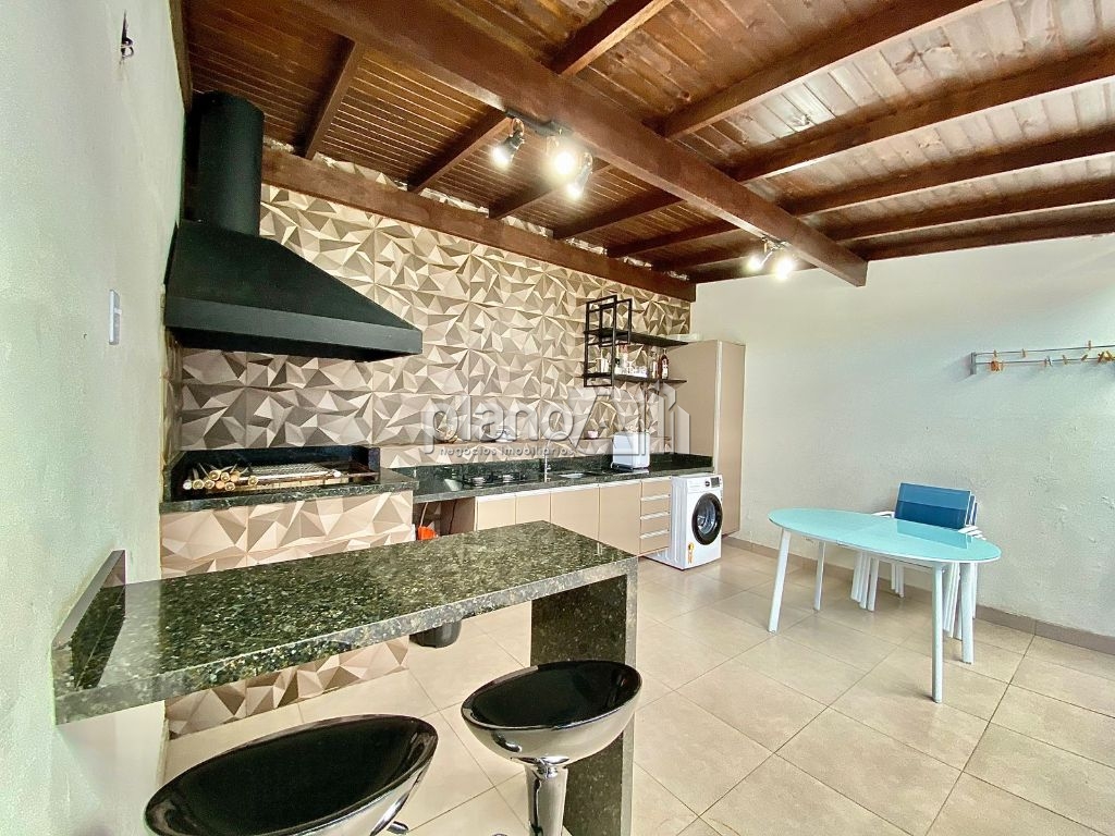 Venda de Casas / Padrão na cidade de Gravataí