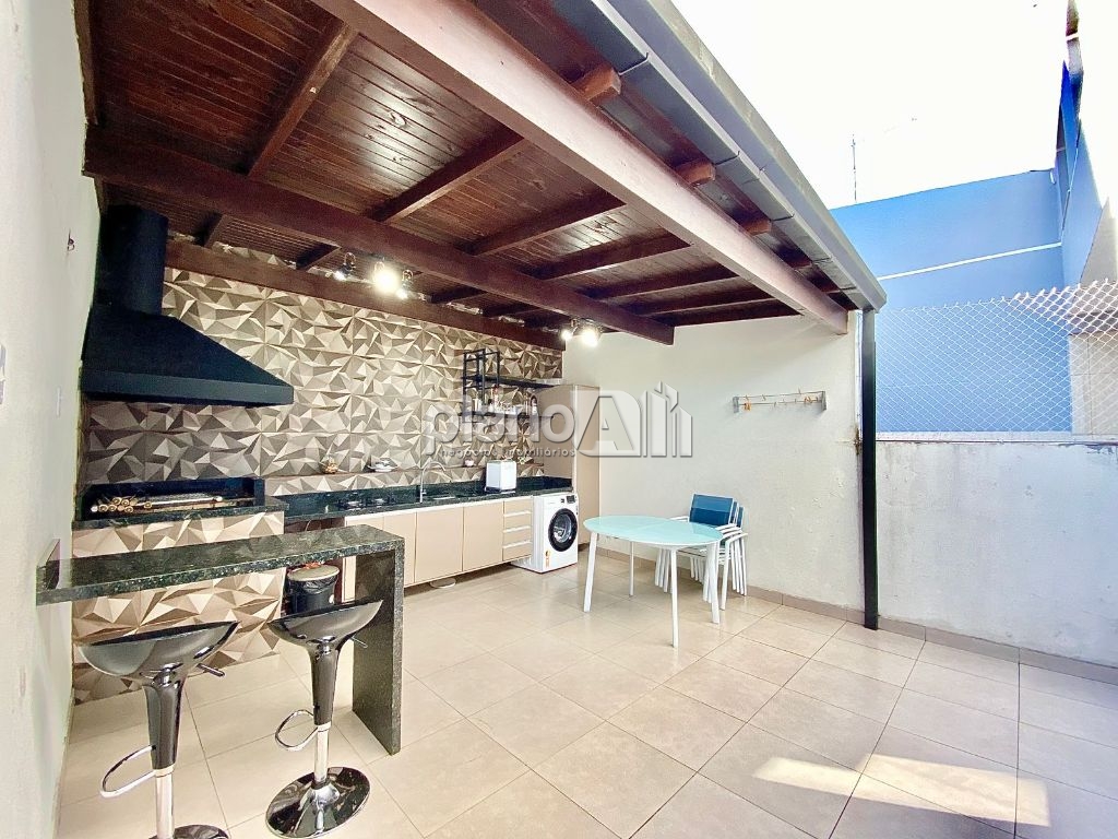 Venda de Casas / Padrão na cidade de Gravataí