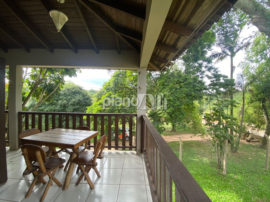 Venda de Casas / Padrão na cidade de Gravataí