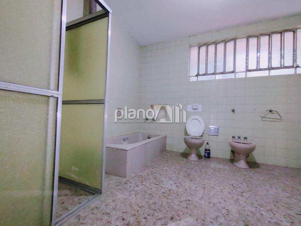 Venda de Casas / Comercial na cidade de Gravataí