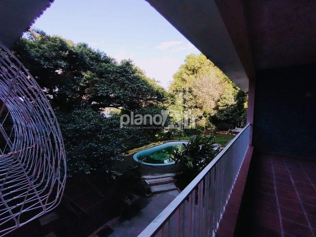 Venda de Casas / Comercial na cidade de Gravataí