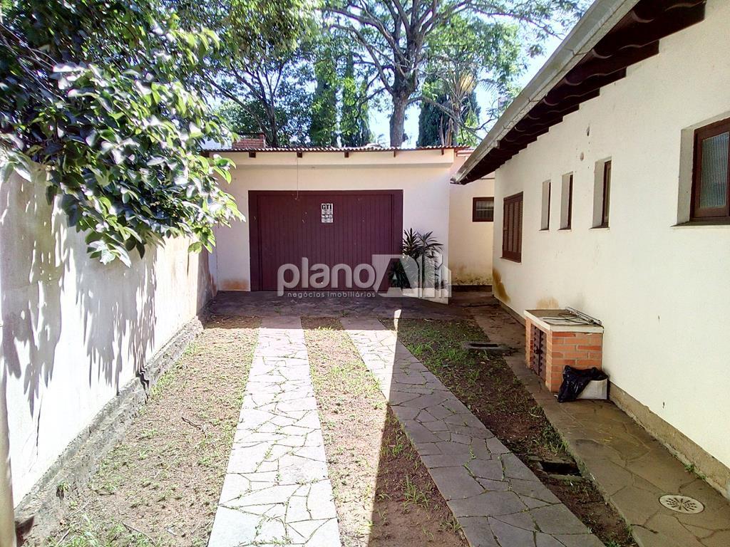 Venda de Casas / Comercial na cidade de Gravataí