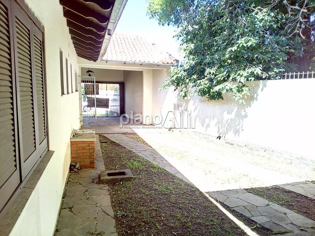 Venda de Casas / Comercial na cidade de Gravataí