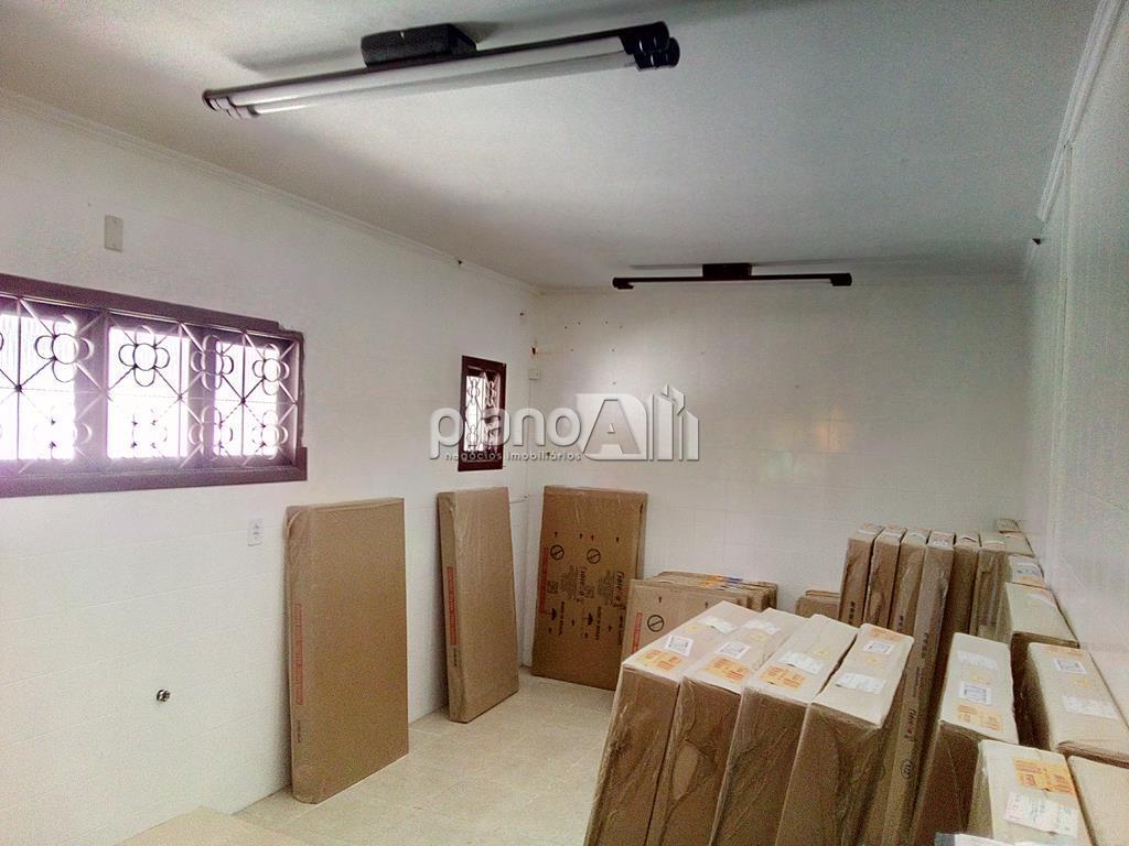 Venda de Casas / Comercial na cidade de Gravataí