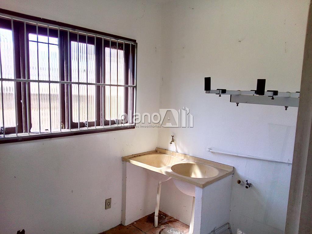 Venda de Casas / Comercial na cidade de Gravataí