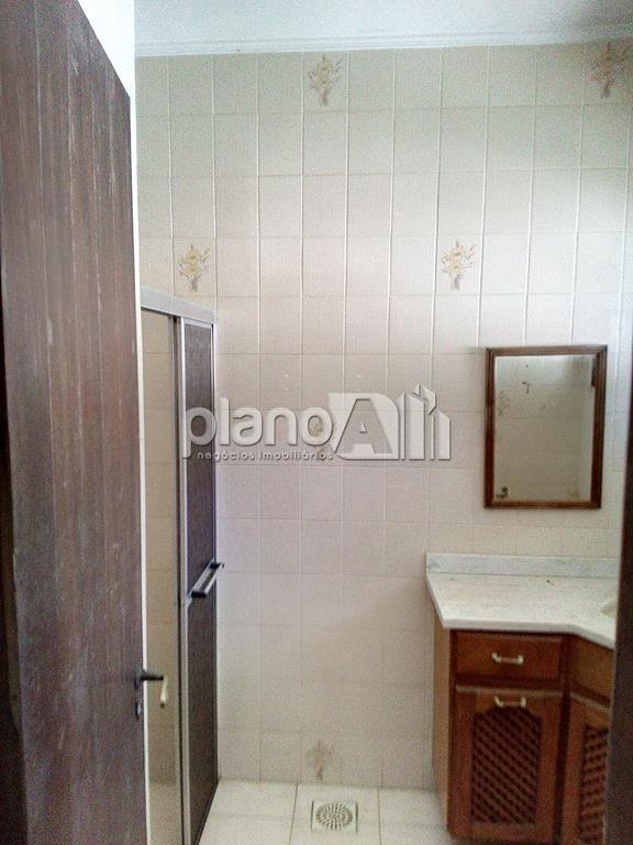 Venda de Casas / Comercial na cidade de Gravataí