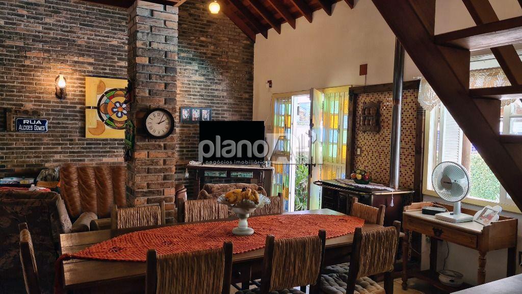 Venda de Casas / Padrão na cidade de Gravataí