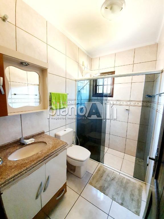 Venda de Casas / Padrão na cidade de Gravataí