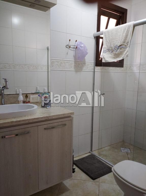 Venda de Casas / Padrão na cidade de Gravataí