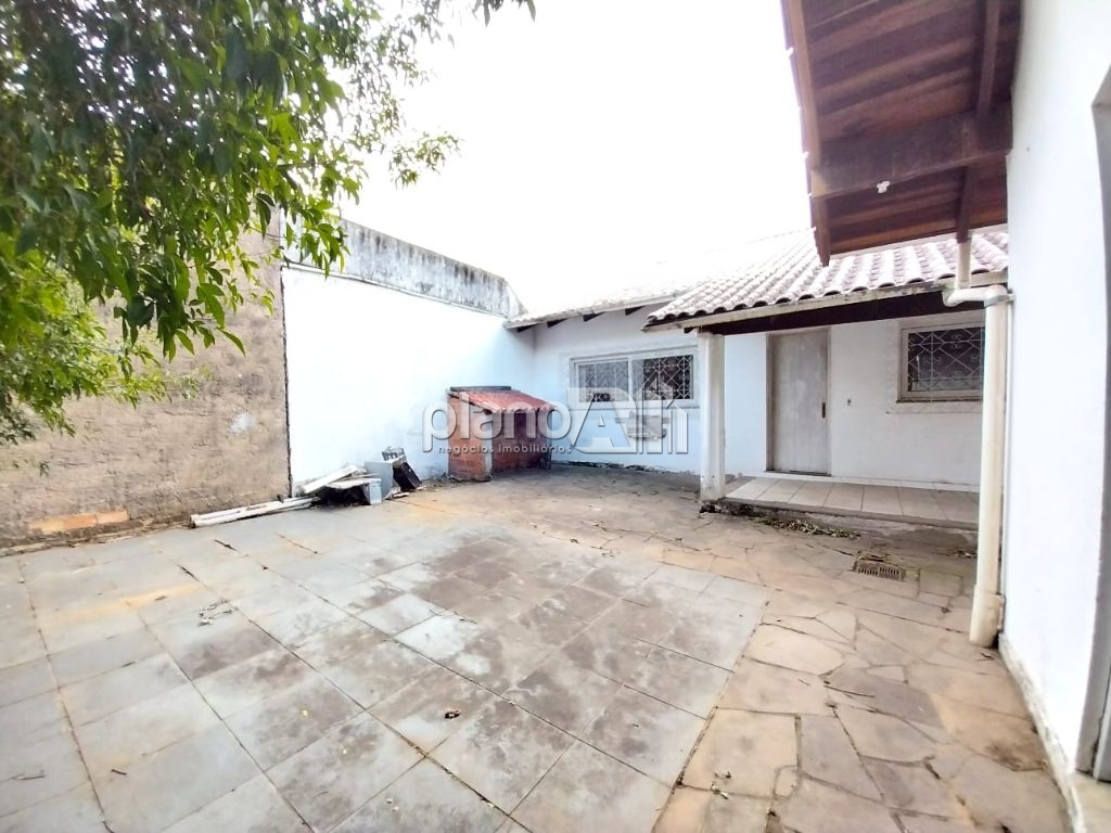 Locação de Casas / Padrão na cidade de Gravataí