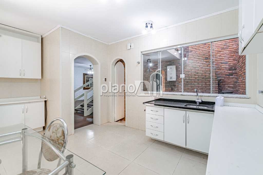 Venda de Casas / Padrão na cidade de Gravataí