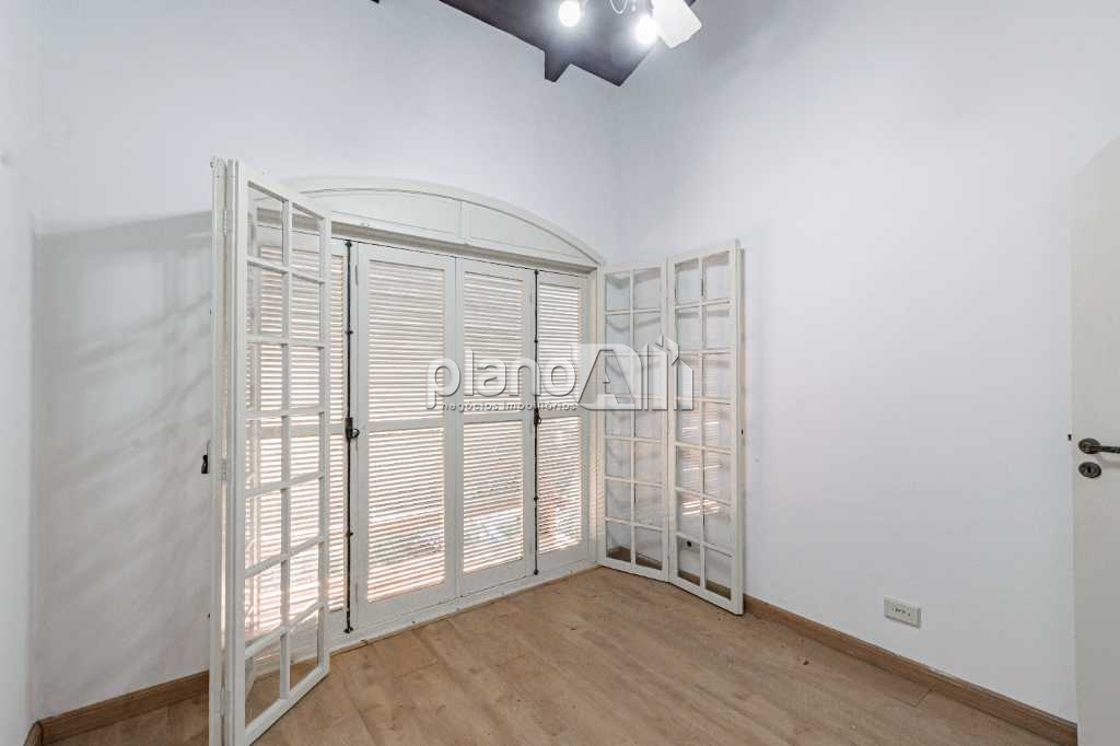 Venda de Casas / Padrão na cidade de Gravataí