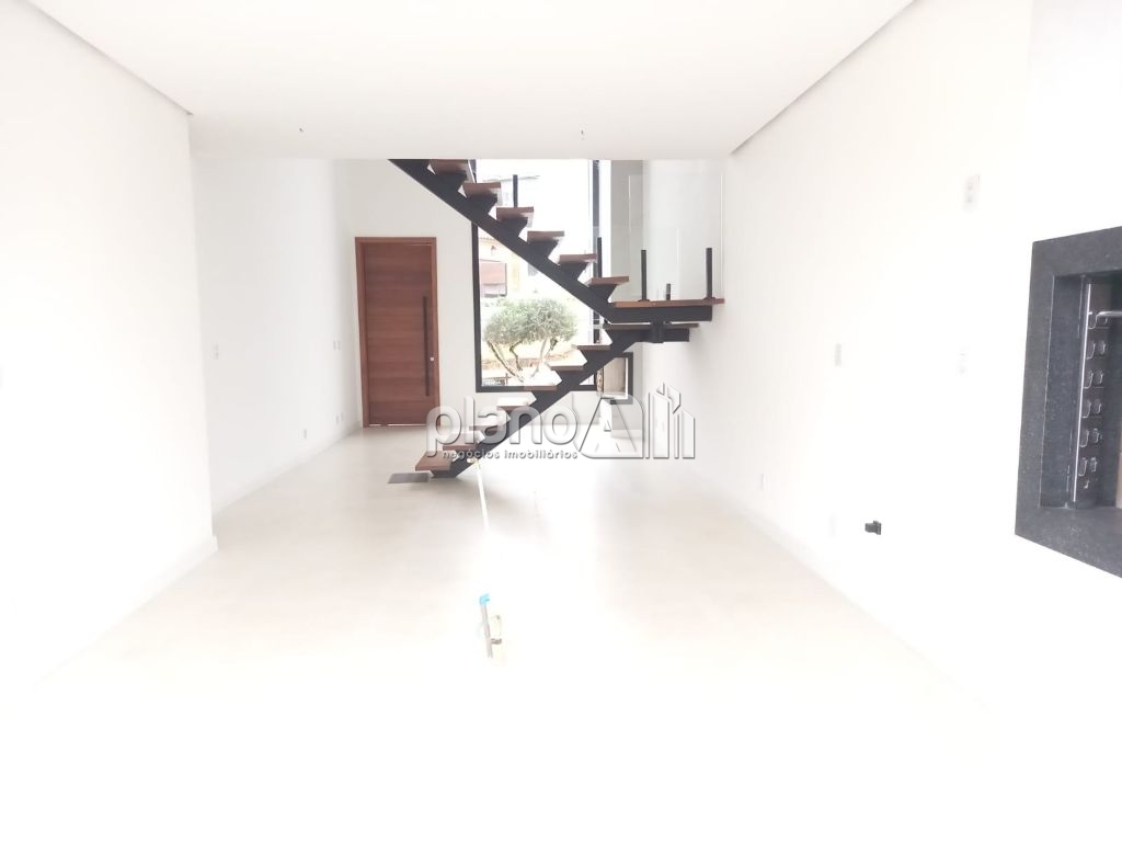 Venda de Casas / Padrão na cidade de Gravataí