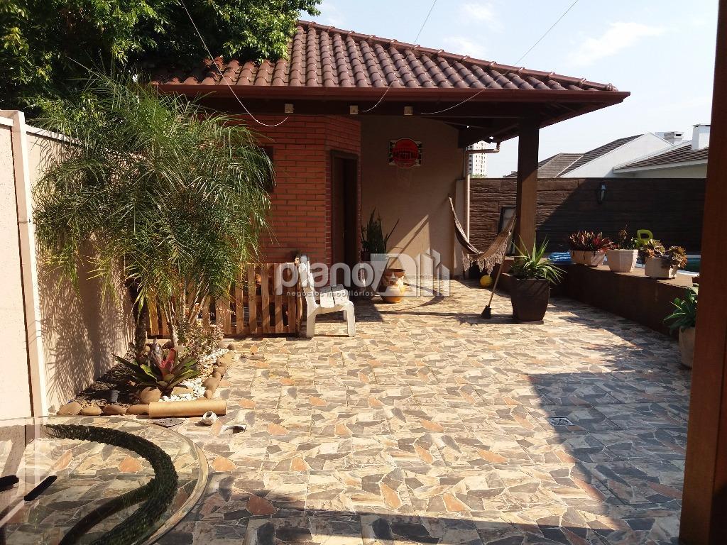 Venda de Casas / Padrão na cidade de Gravataí