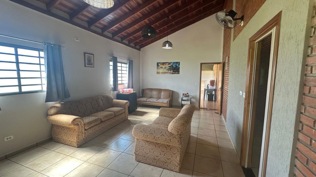 CASA A VENDA NO NÁUTICO