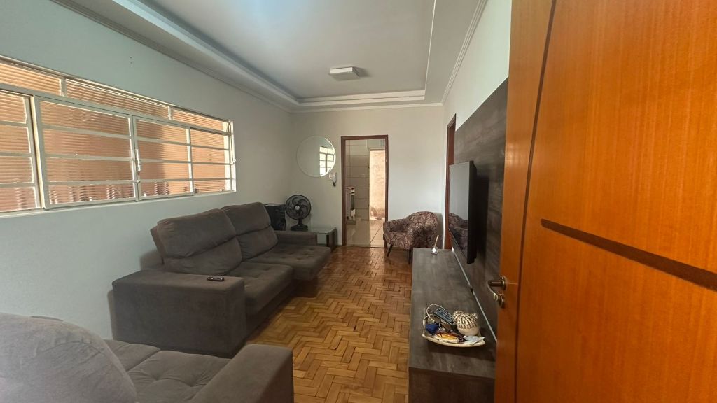 IMÓVEL A VENDA NO BAIRRO IPIRANGA