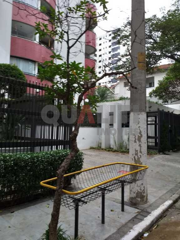 Apartamento para locação em Moema Índios fora da rota com 2 quartos, 1 suíte, sacada e 2 vagas