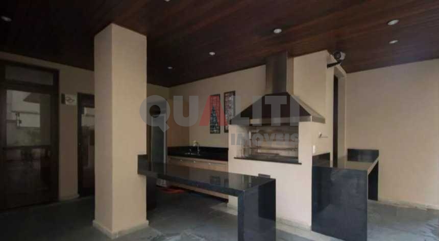 Apartamento para venda com 180 m², fora de rota, com 4 suítes, closets, 3 vagas na Vila Uberabinha.