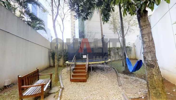 Apartamento com 120 m², living ampliado, varanda gourmet ampla, 3 dormitórios para venda, condomínio muito procurado na Vila Olímpia