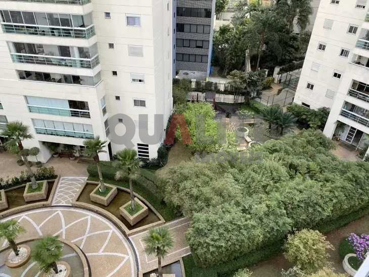 Apartamento com 120 m², living ampliado, varanda gourmet ampla, 3 dormitórios para venda, condomínio muito procurado na Vila Olímpia