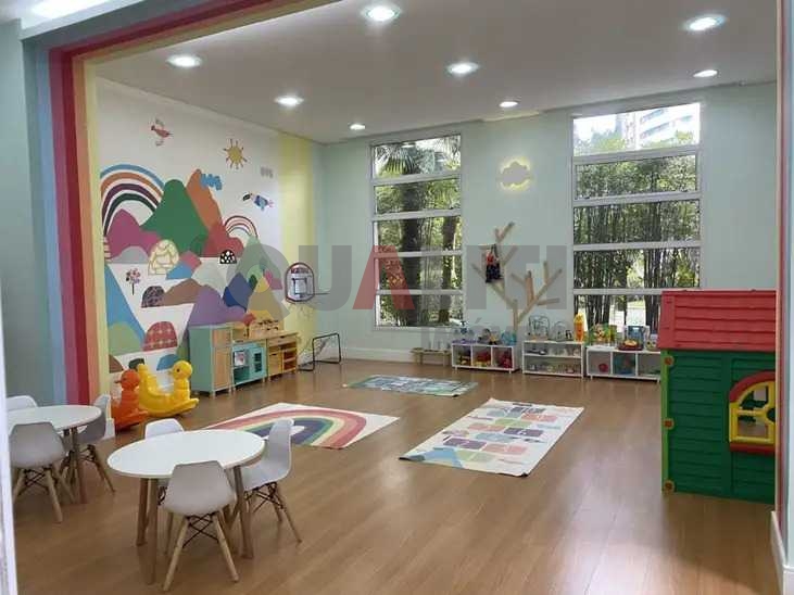 Apartamento com 120 m², living ampliado, varanda gourmet ampla, 3 dormitórios para venda, condomínio muito procurado na Vila Olímpia